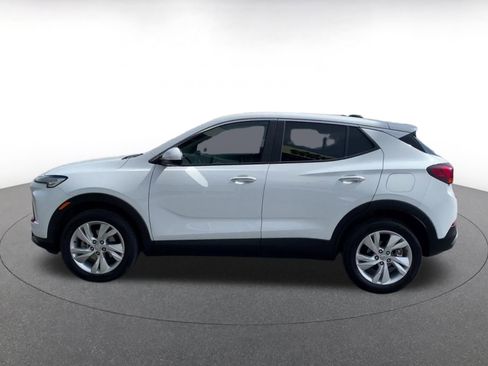Used 2025 Buick Encore GX Preferred AWD/4WD image 9