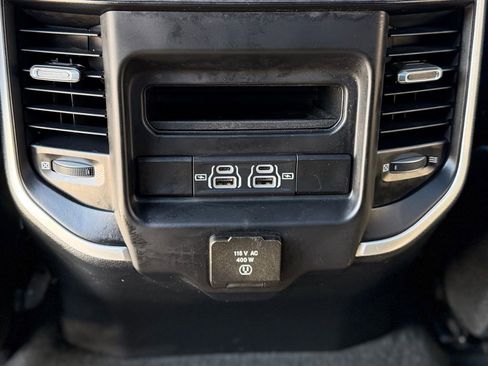 Used 2021 RAM 1500 Big Horn image 10