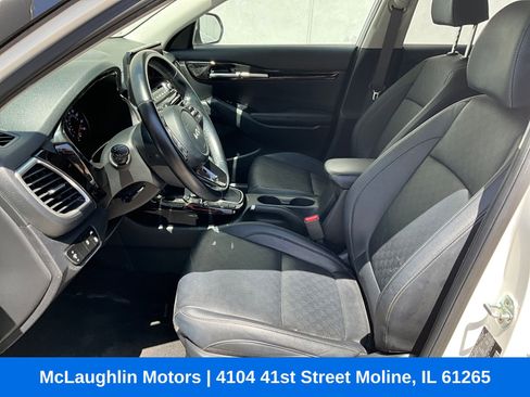 Used 2022 Kia Seltos EX AWD/4WD image 2
