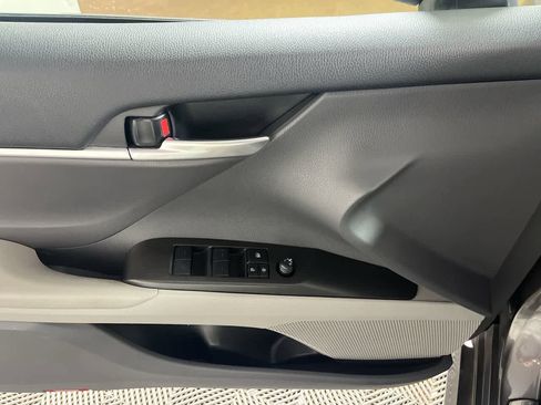 Used 2023 Toyota Camry LE image 12