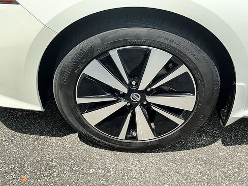 Certified 2021 Nissan Altima 2.5 SL AWD/4WD image 8