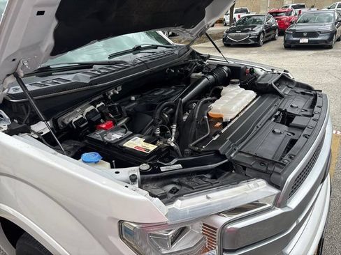 Used 2018 Ford F150 Platinum w/ Equipment Group 701A Luxury AWD/4WD image 69