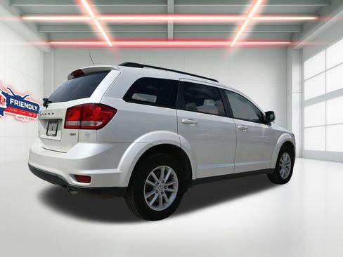 Used 2015 Dodge Journey SXT w/ Flexible Seating Group FWD image 3