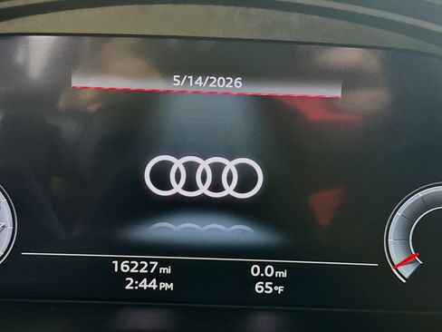 Used 2023 Audi Q5 2.0T Premium Plus w/ Premium Plus Package AWD/4WD image 17