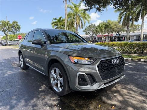 Used 2023 Audi Q5 2.0T Premium Plus w/ Premium Plus Package AWD/4WD image 9
