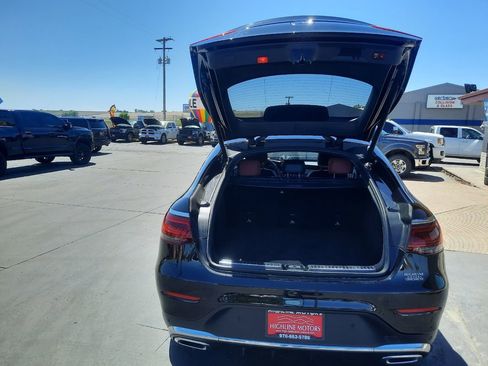 Used 2021 Mercedes-Benz GLC 300 4MATIC Coupe image 22