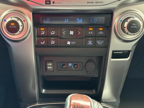 Used 2017 Toyota 4Runner Limited AWD/4WD image 13