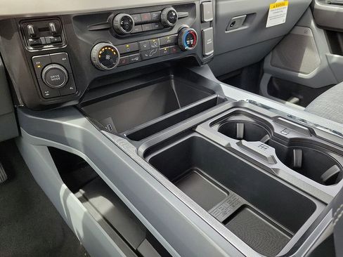 New 2025 Ford F250 XLT w/ Black Appearance Package AWD/4WD image 25
