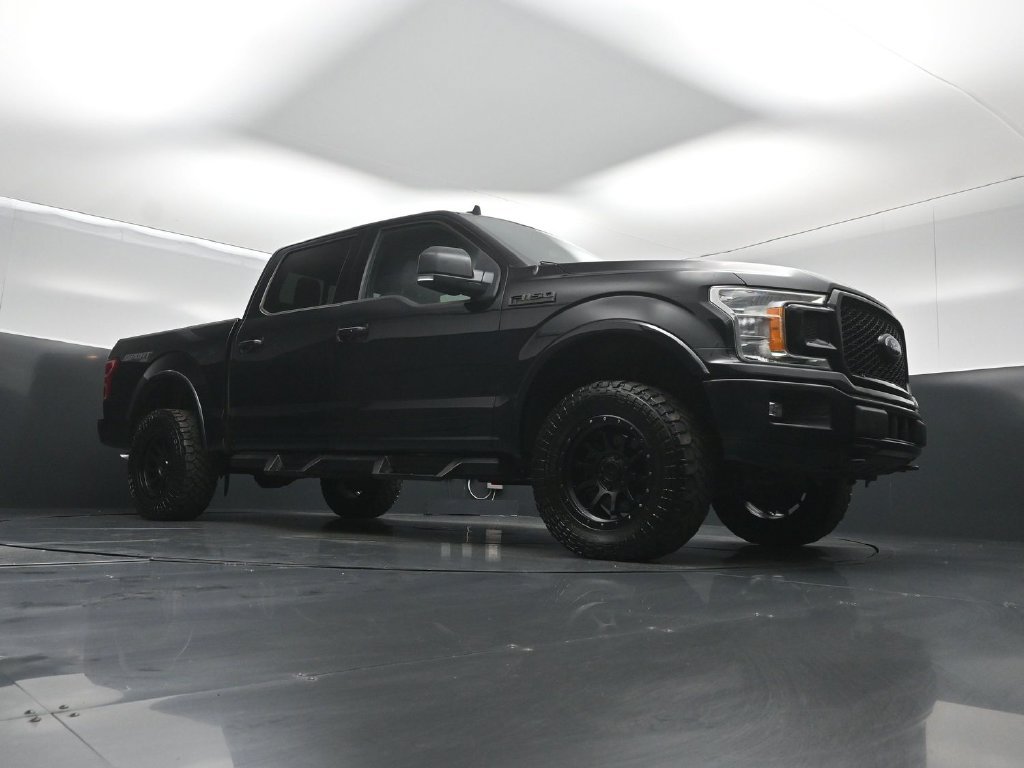 Used 2020 Ford F150 XLT w/ Equipment Group 302A Luxury AWD/4WD image 3
