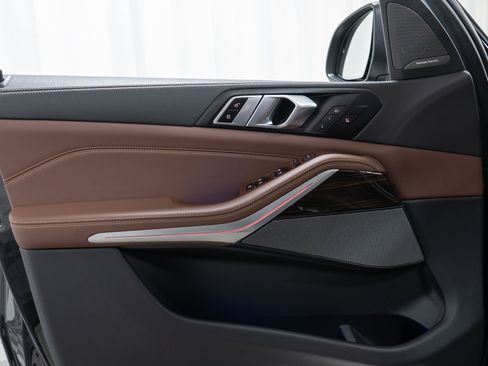 Certified 2024 BMW X5 xDrive40i w/ Premium Package image 11