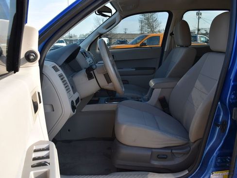 Used 2011 Ford Escape XLT image 10
