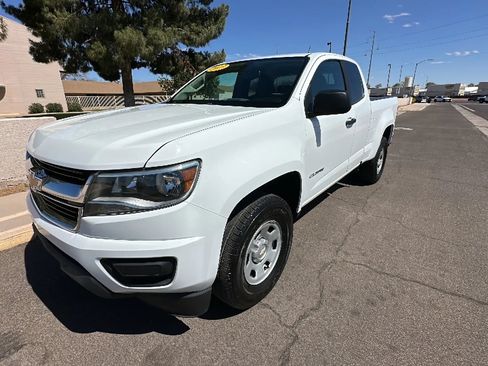 Used 2017 Chevrolet Colorado W/T RWD image 9