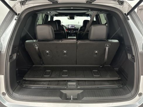 Used 2025 Honda Pilot TrailSport image 35