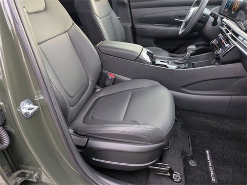 Certified 2025 Hyundai Santa Cruz SEL image 18