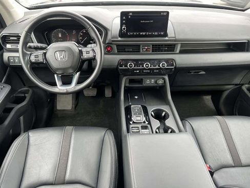 Used 2025 Honda Pilot EX-L image 15