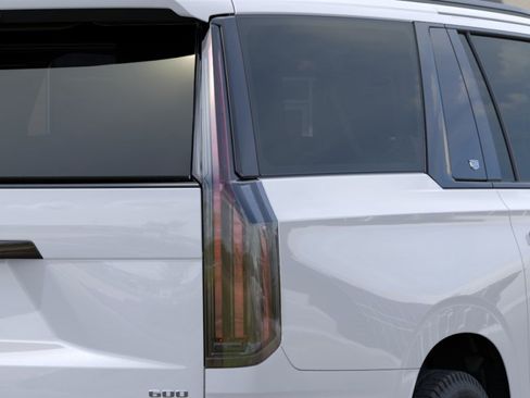 New 2026 Cadillac Escalade ESV Platinum Sport AWD/4WD image 11