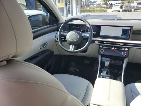 Certified 2025 Hyundai Tucson SEL FWD image 23