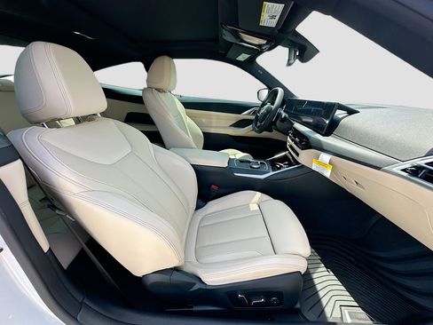 New 2026 BMW 430i Coupe w/ Parking Assistance Package RWD image 19