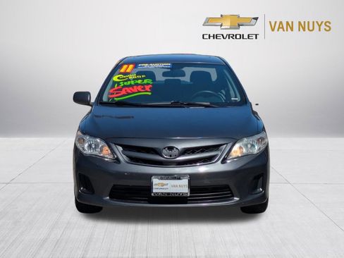 Used 2011 Toyota Corolla LE FWD image 2