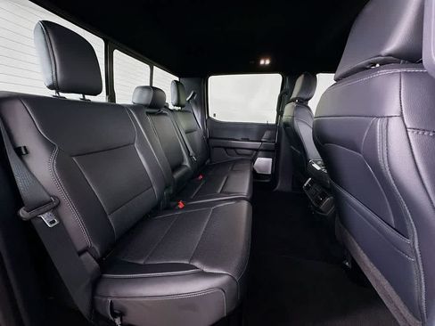 Used 2025 Ford F150 Lariat w/ Equipment Group 502A High AWD/4WD image 33