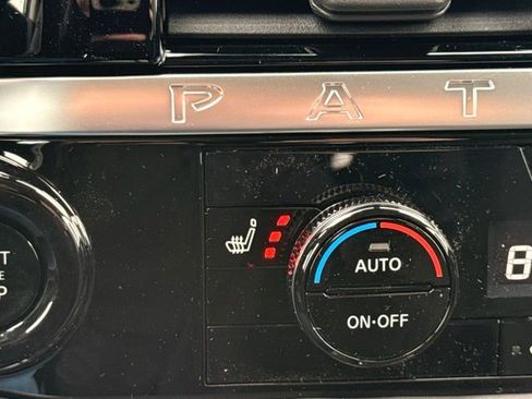 New 2026 Nissan Pathfinder SL image 35