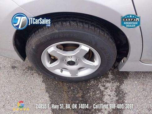 Used 2013 Toyota Prius Two FWD image 17