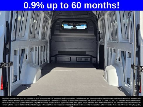 Used 2025 Mercedes-Benz Sprinter 2500 image 31