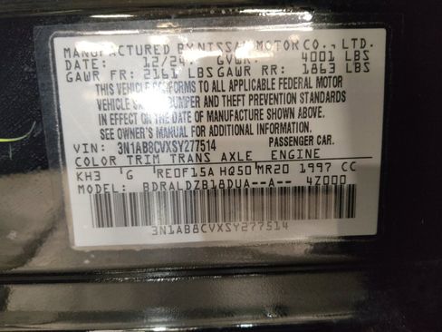 Used 2025 Nissan Sentra SV FWD image 33