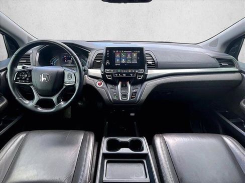 Used 2018 Honda Odyssey Touring image 15