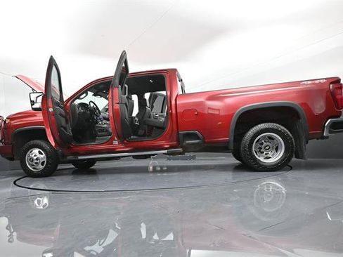 Used 2023 Chevrolet Silverado 3500 LTZ w/ LTZ Convenience Package AWD/4WD image 49