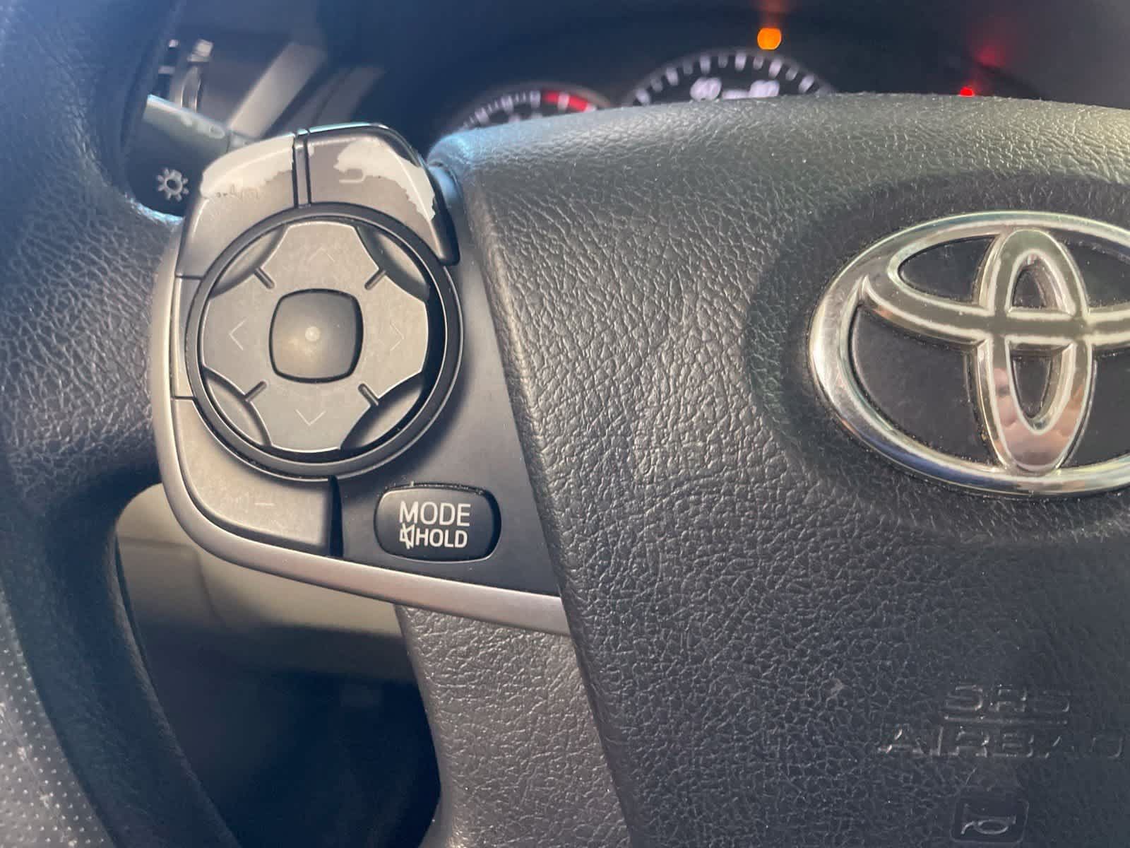 Used 2012 Toyota Camry LE FWD image 26