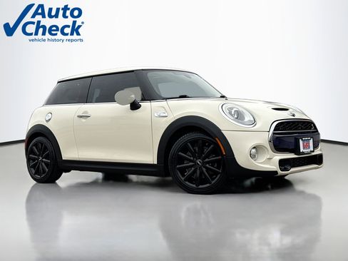 Used 2014 MINI Cooper S image 1