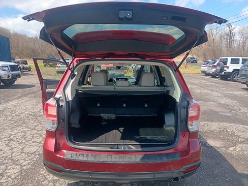 Used 2018 Subaru Forester 2.5i Limited AWD/4WD image 4