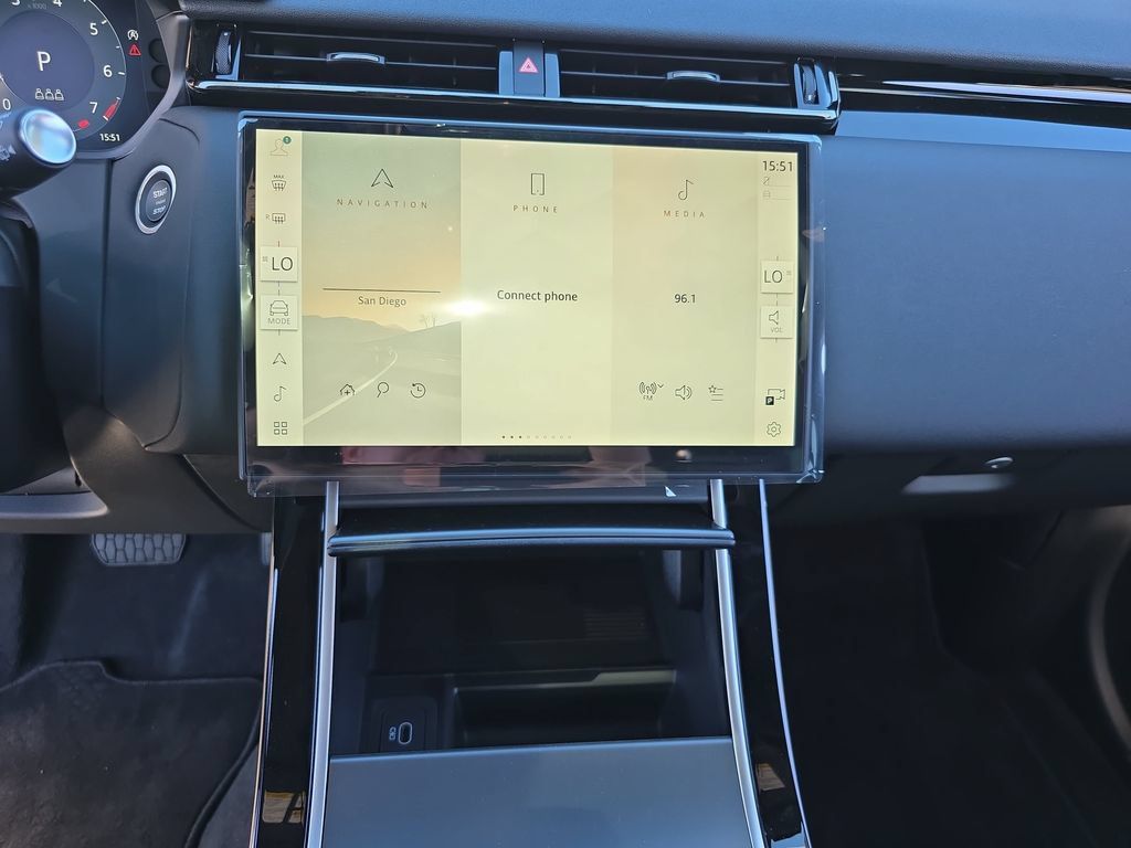New 2026 Land Rover Range Rover Velar S AWD/4WD image 20