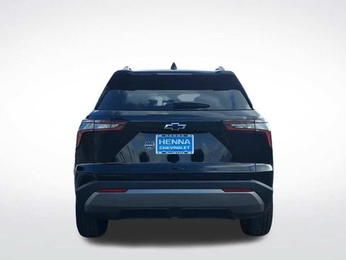 New 2027 Chevrolet Equinox LT w/ Convenience Package II FWD image 4