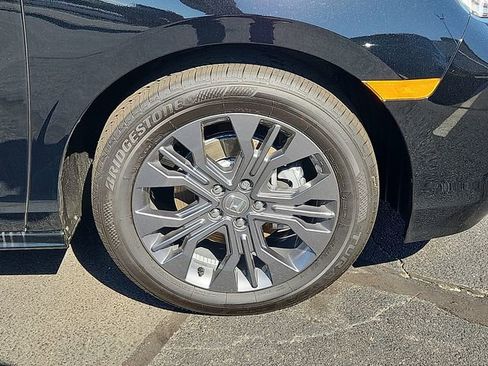 New 2026 Honda Odyssey Touring image 8