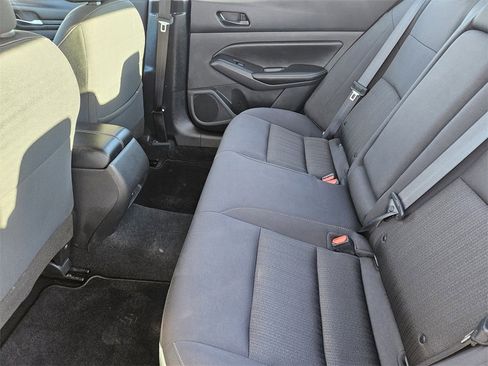 Used 2024 Nissan Altima 2.5 SV image 21