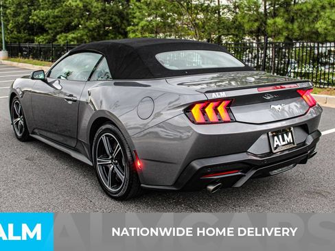 Used 2024 Ford Mustang Premium RWD image 4