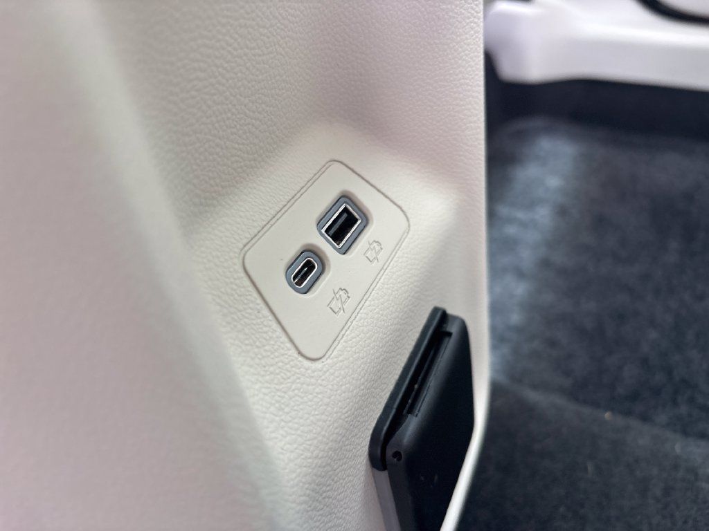 Used 2023 Buick Envision Avenir FWD image 30