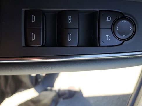 New 2026 GMC Acadia AT4 w/ Luxury Package image 17