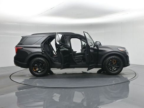 New 2026 Ford Explorer Tremor AWD/4WD image 4