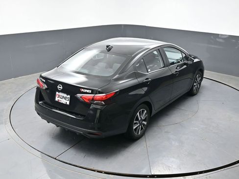Used 2025 Nissan Versa SV FWD image 39