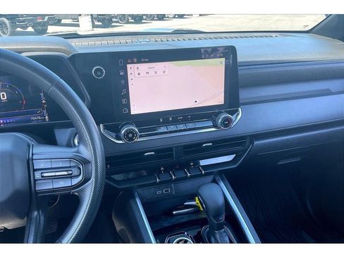 Used 2023 Chevrolet Colorado Trail Boss w/ Technology Package AWD/4WD image 7