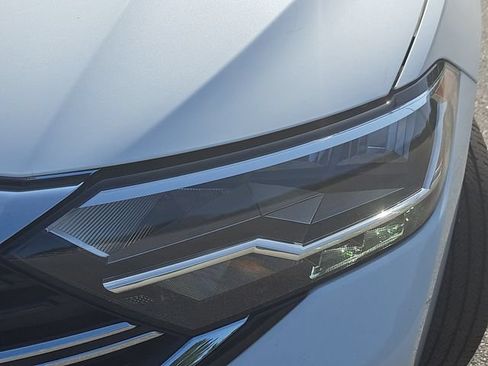 Certified 2023 Volkswagen Jetta SE FWD image 32