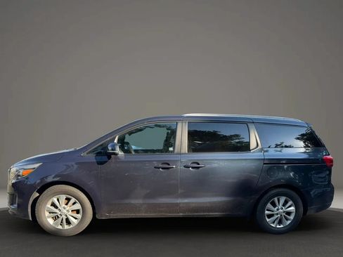 Used 2015 Kia Sedona LX FWD image 8