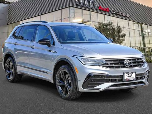 Used 2023 Volkswagen Tiguan SE R-Line image 5