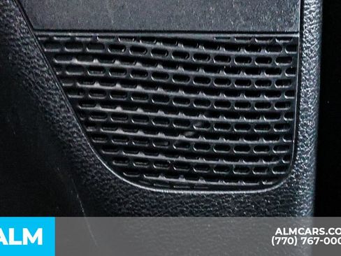 Used 2023 Chrysler Pacifica Touring-L FWD image 58