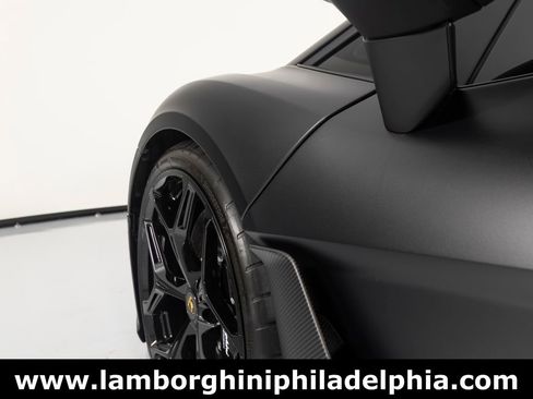 Used 2024 Lamborghini Revuelto AWD/4WD image 53