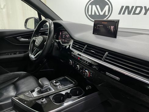 Used 2018 Audi Q7 3.0T Premium Plus w/ Premium Plus Package image 19
