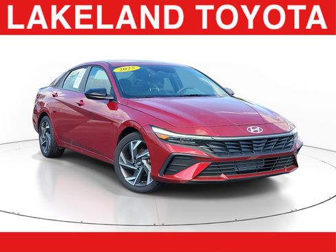 Used 2025 Hyundai Elantra Sport FWD image 1